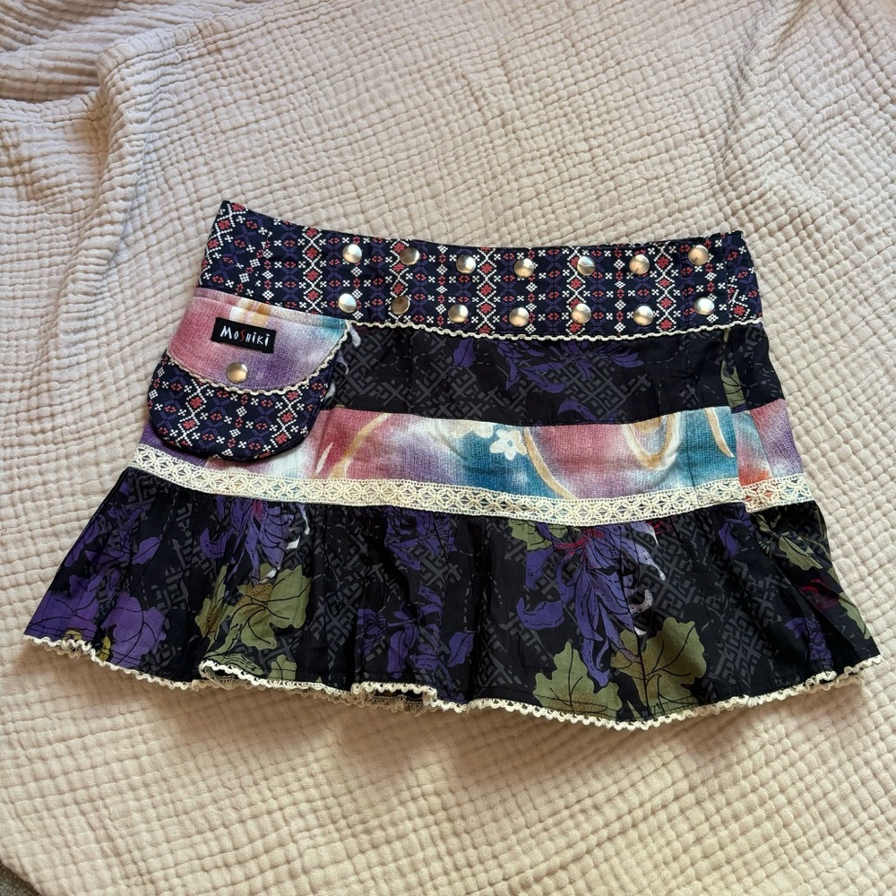 Moshiki adjustable mini skirt. 5/$25